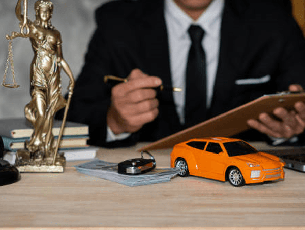 How a Car Accident Lawyer Helps You Recover Lost Wages After a Car Accident